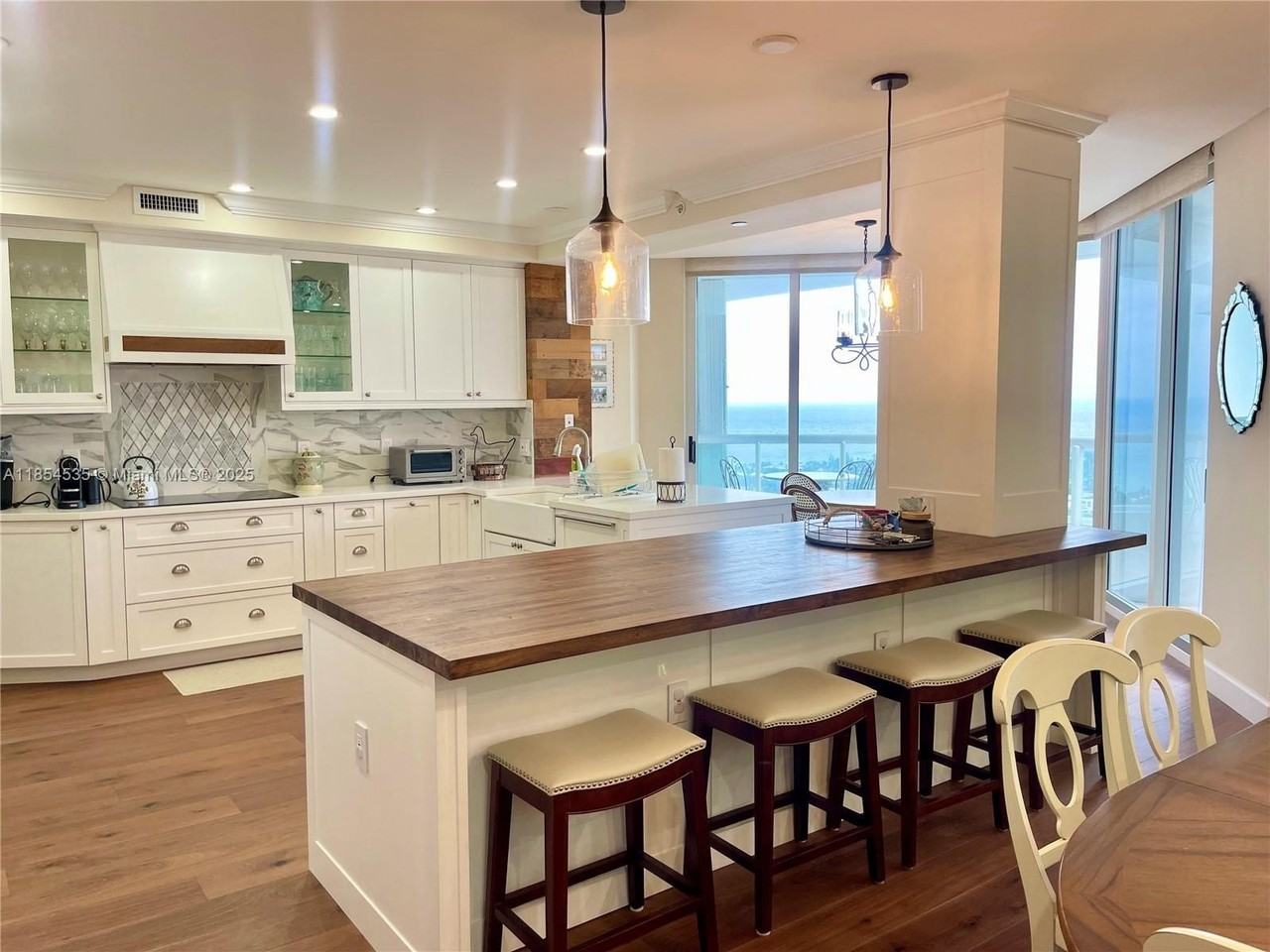 21050 Point Pl #2803 - Photo 7 of 30