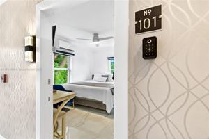 featured image of 91865 Overseas Hwy #101