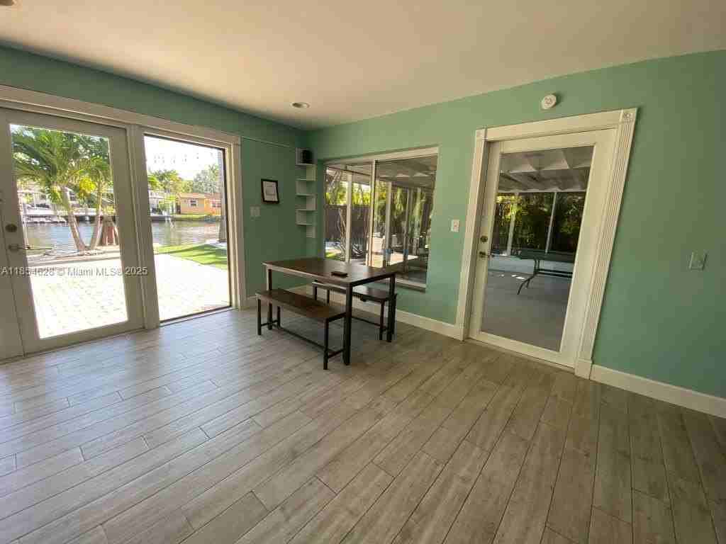 1350 Ne 30th St #0 - Photo 7 of 21