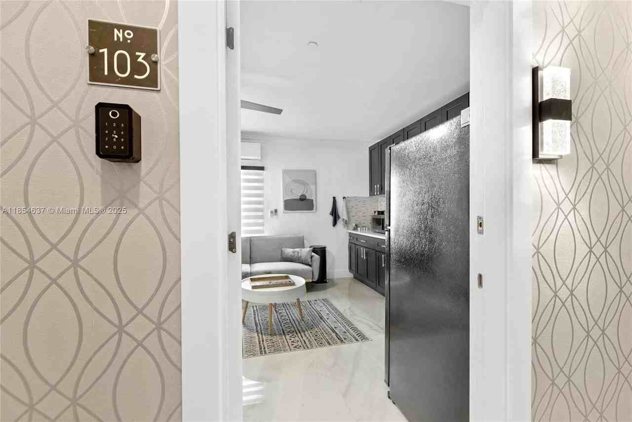 91865 Overseas Hwy #103