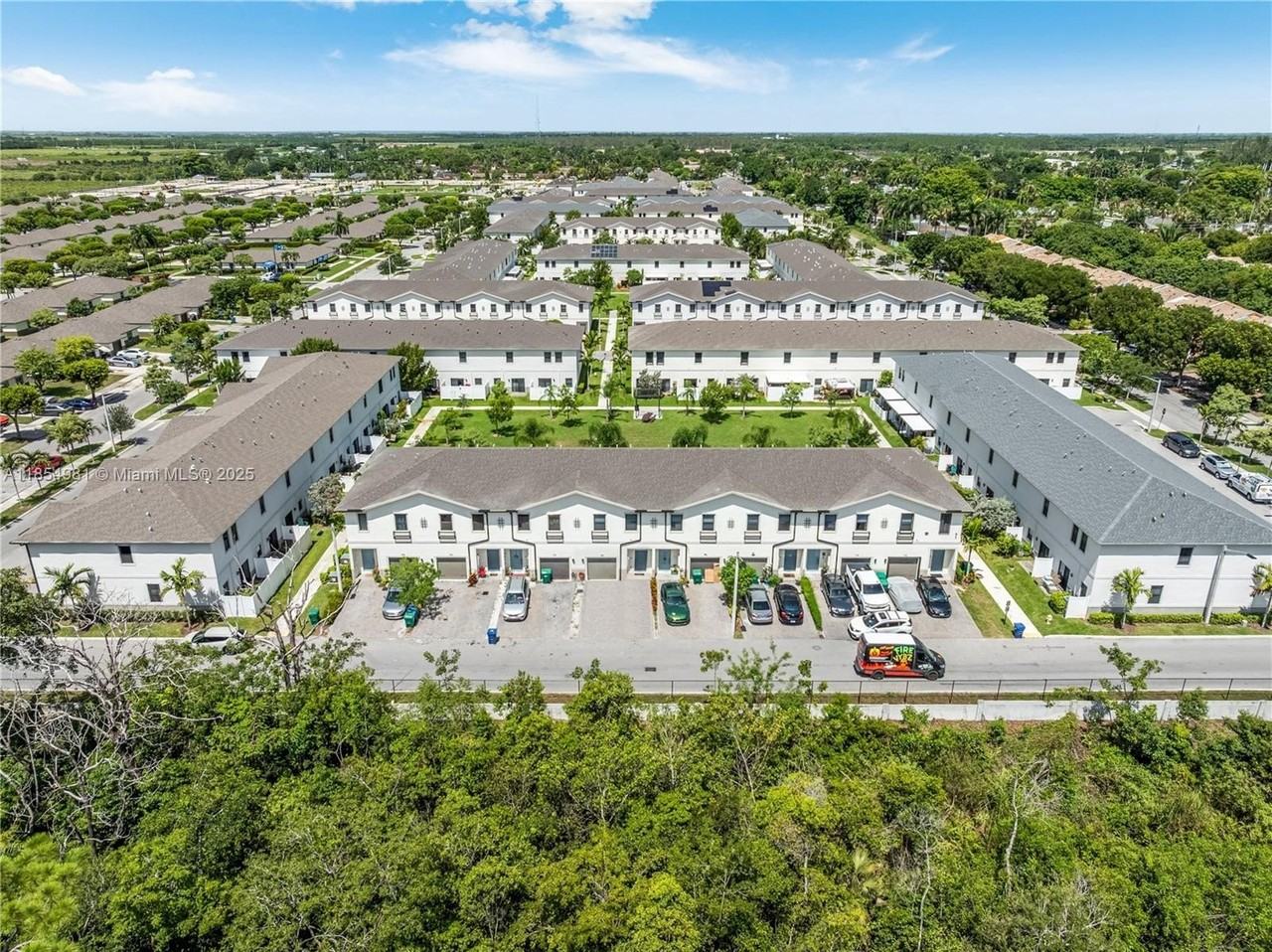 1150 Sw 6th Ave - Photo 3 of 25