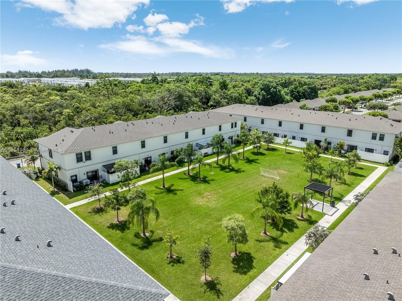 1150 Sw 6th Ave - Photo 6 of 25