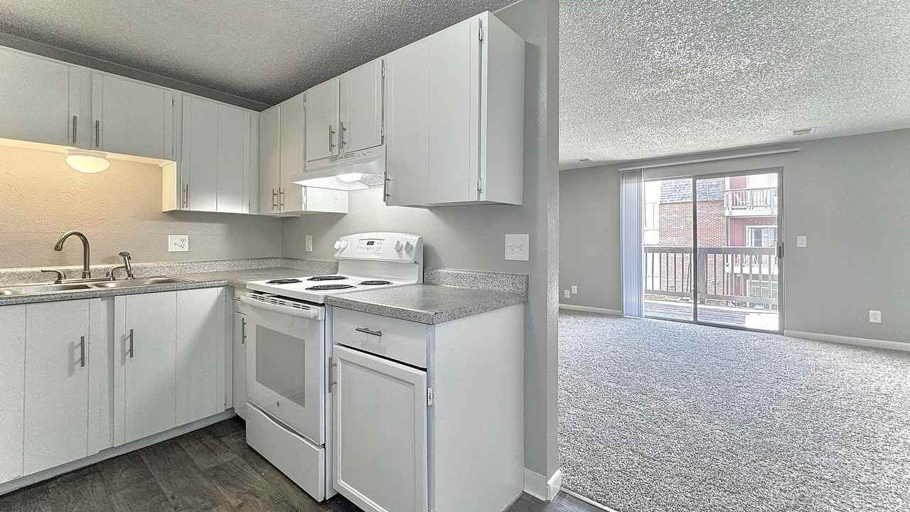 Summit Lofts - Photo 4 of 10