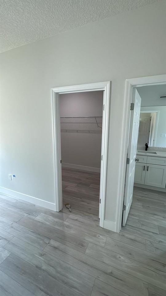 1481 W Landmark Dr - Photo 3 of 5