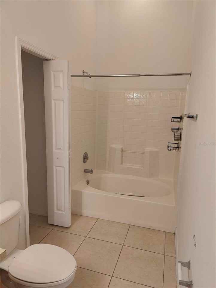 844 Bloomingdale Drive - Photo 5 of 11