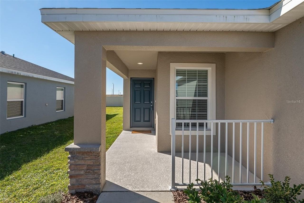 378 Pentas Ln - Photo 3 of 32