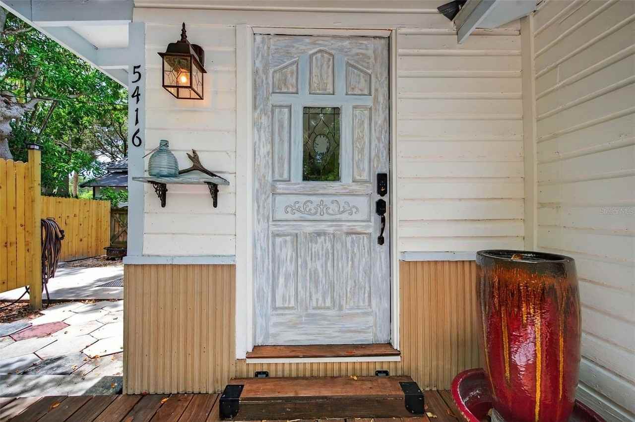 5416 Delette Ave S - Photo 2 of 40