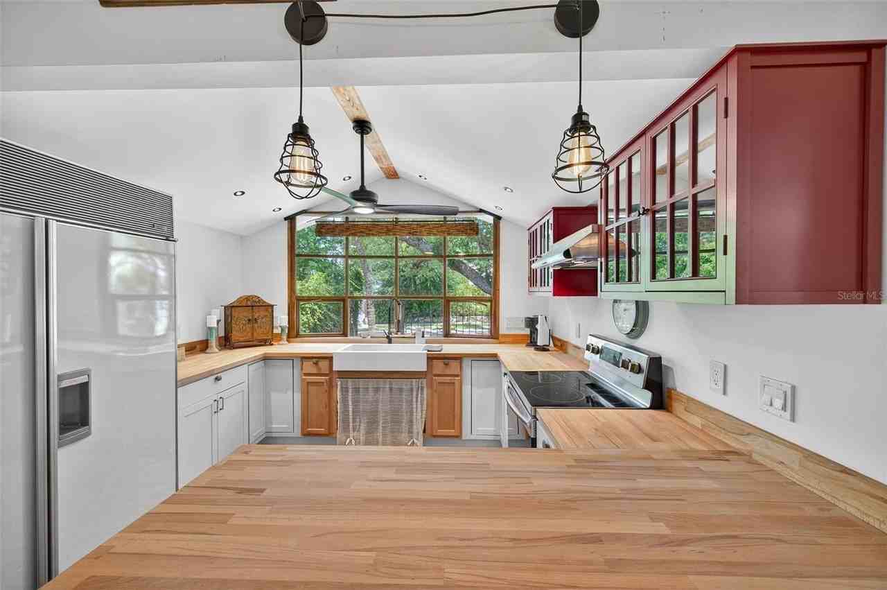 5416 Delette Ave S - Photo 5 of 40