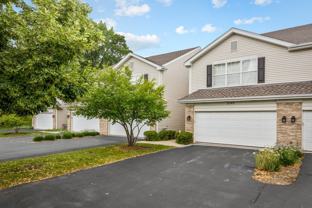 2349 Stoughton Cir - Photo 1 of 1