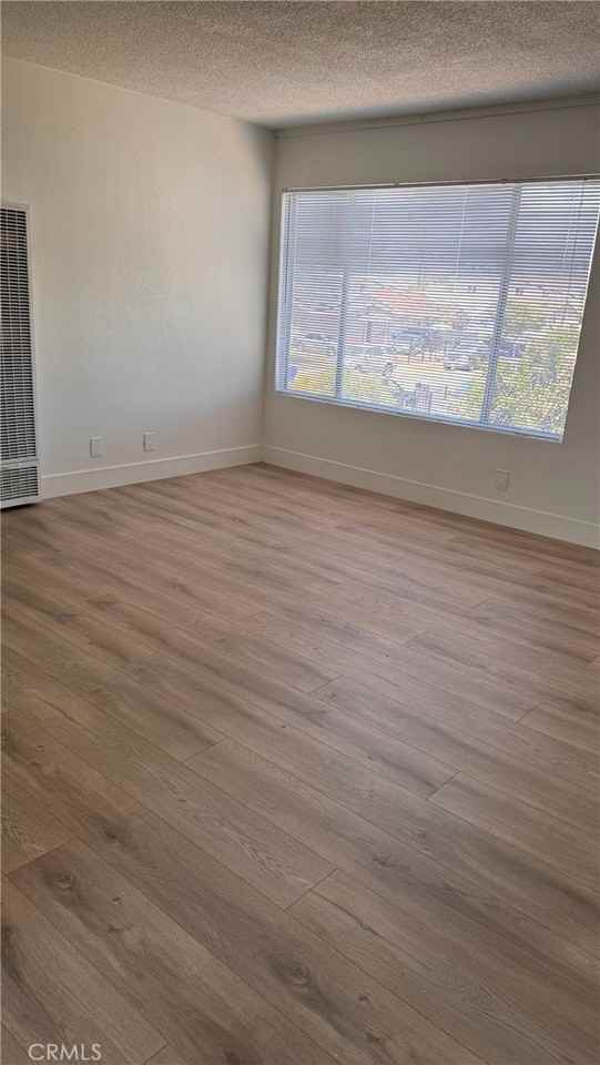 142 W 94th St - Photo 3 of 6