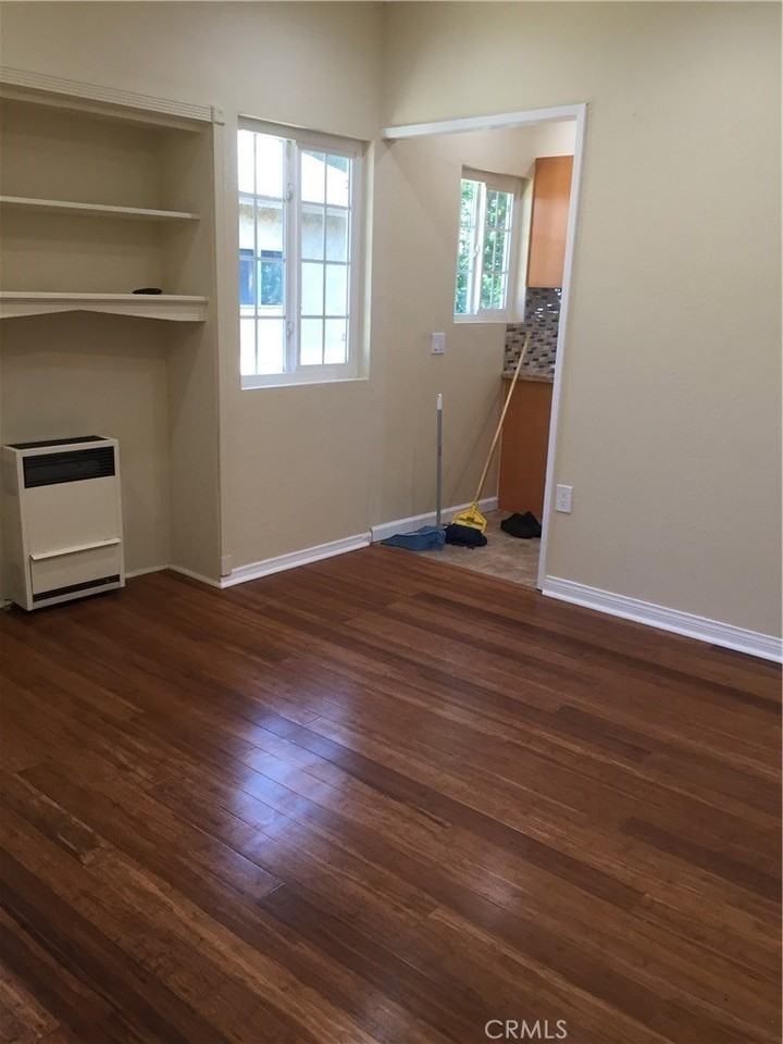 1348 E 23rd St - Photo 6 of 9