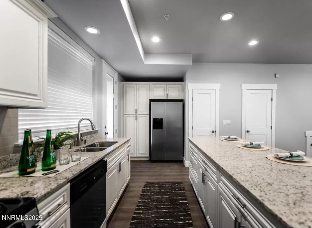 730 Bluffs Ct Unit 103 - Photo 4 of 7