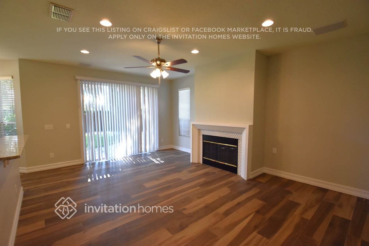 4055 Evander Dr - Photo 3 of 11