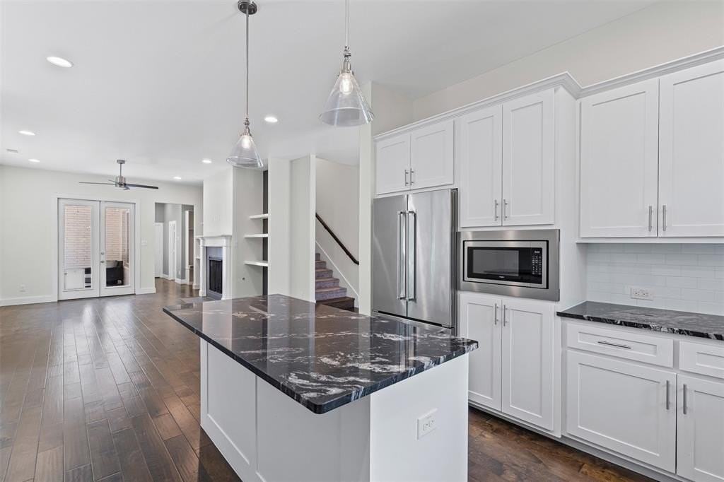 406 Wimberly Street - Photo 7 of 22