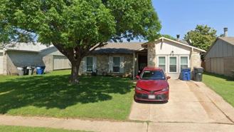 105 W Way Dr - Photo 1 of 1