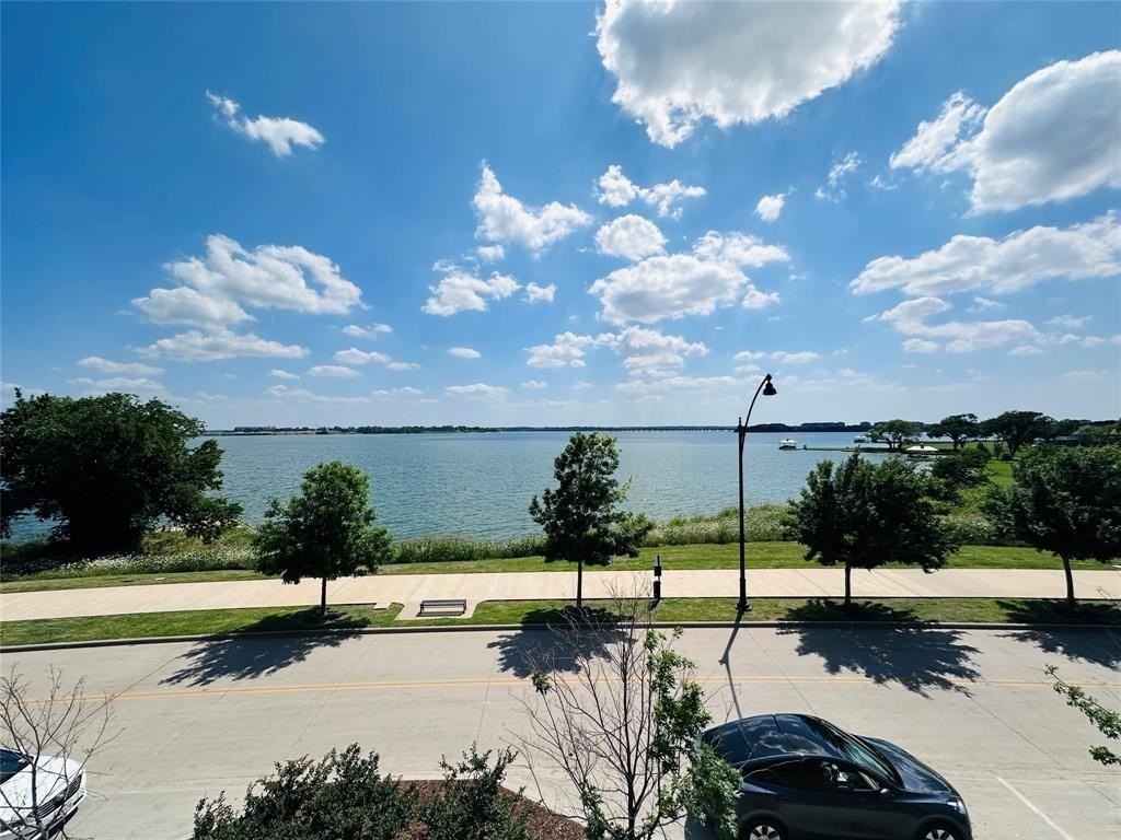 7117 Sunset Blvd - Photo 3 of 36