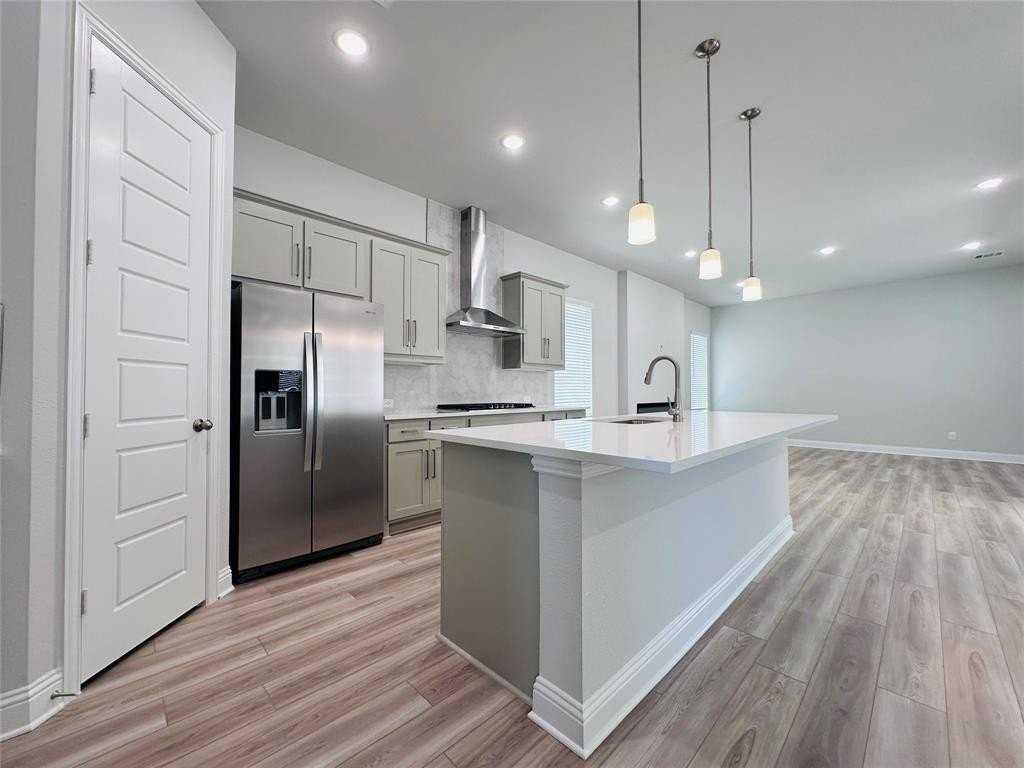 7117 Sunset Blvd - Photo 7 of 36