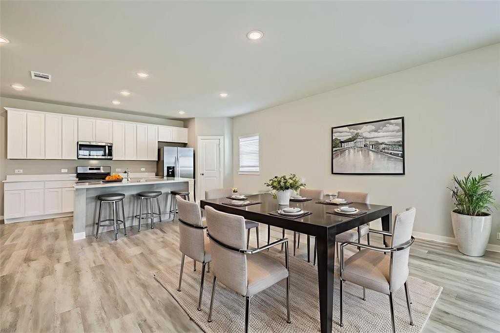 4120 Sarno Dr - Photo 3 of 8