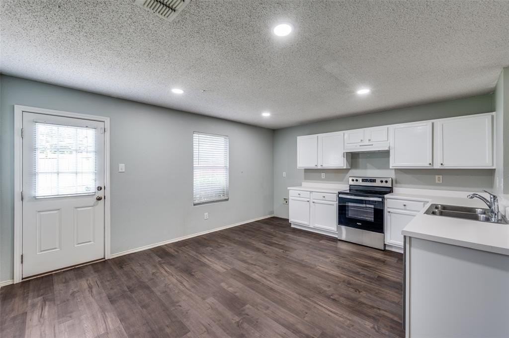 8405 Seven Oaks Ln - Photo 5 of 11