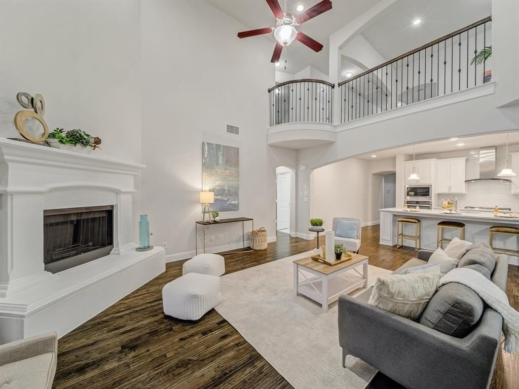 413 Winehart St - Photo 5 of 40