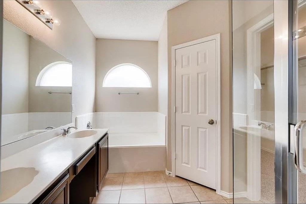 4016 Juniper Ct - Photo 4 of 7