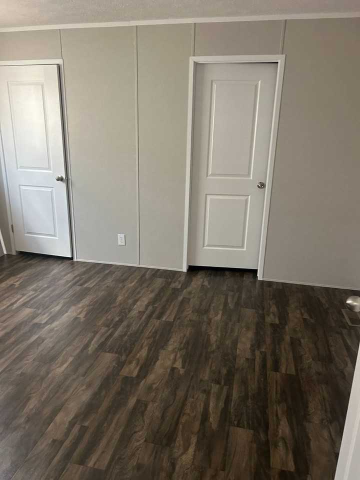 16 Parkview Dr - Photo 2 of 6