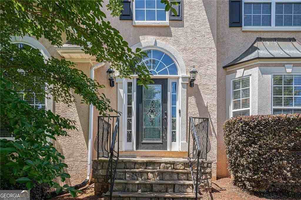 1035 Eagles Brooke Dr - Photo 3 of 47