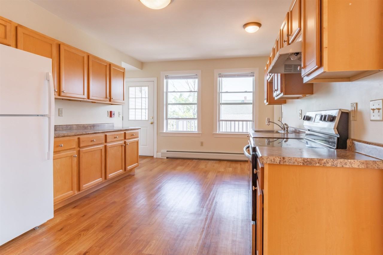 105 Taylor St - Photo 7 of 23