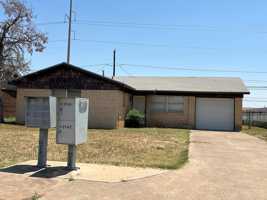 featured image of 4723 Storey Ave