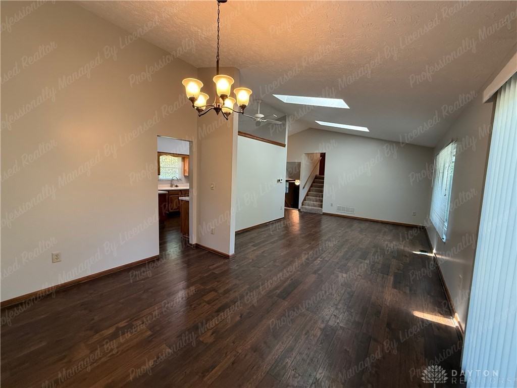 3724 Aftonshire Drive - Photo 6 of 39