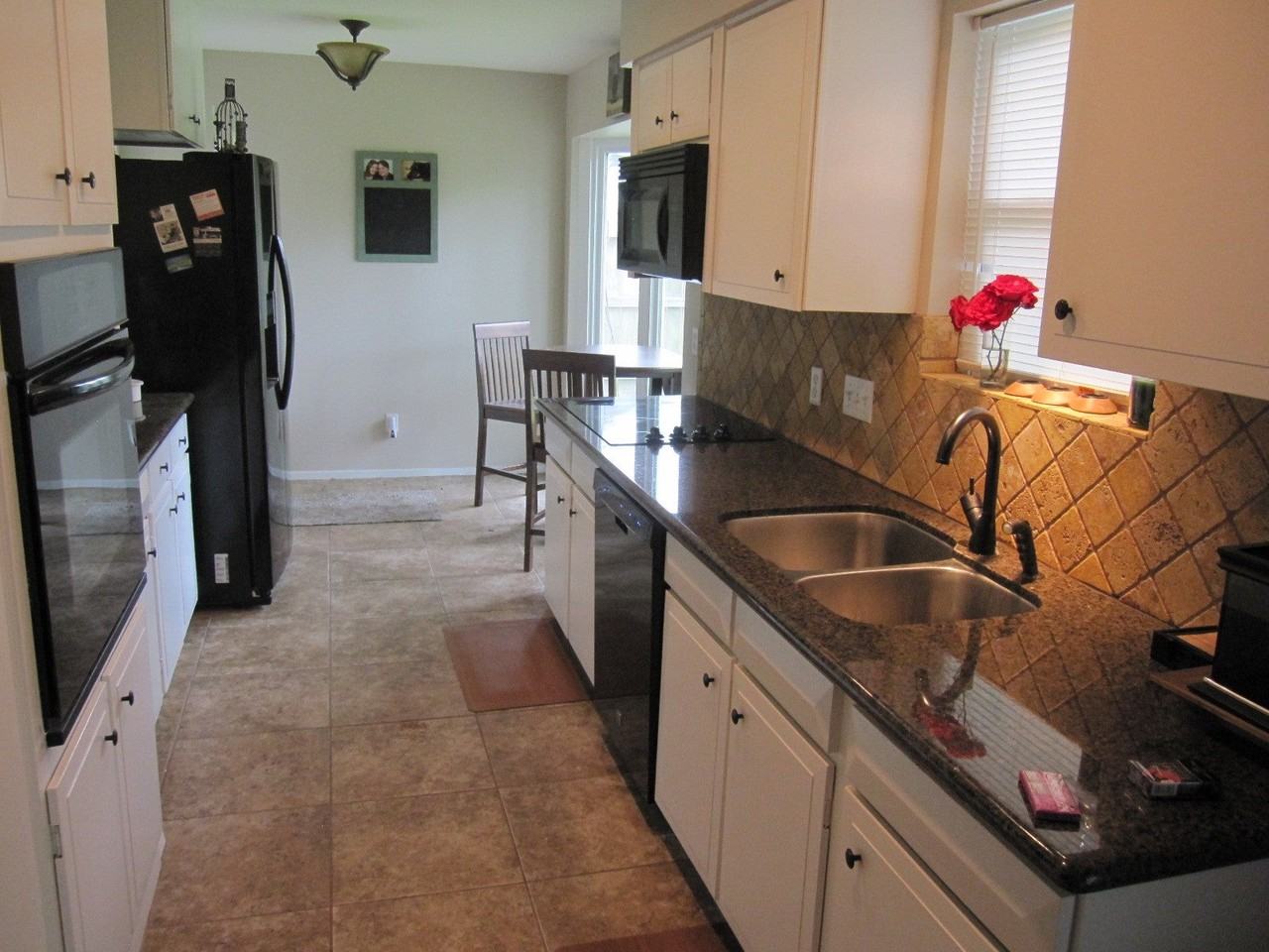 5934 Hummingbird St - Photo 3 of 12