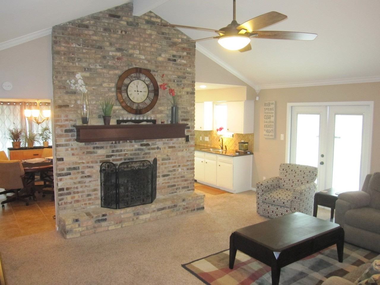 5934 Hummingbird St - Photo 5 of 12