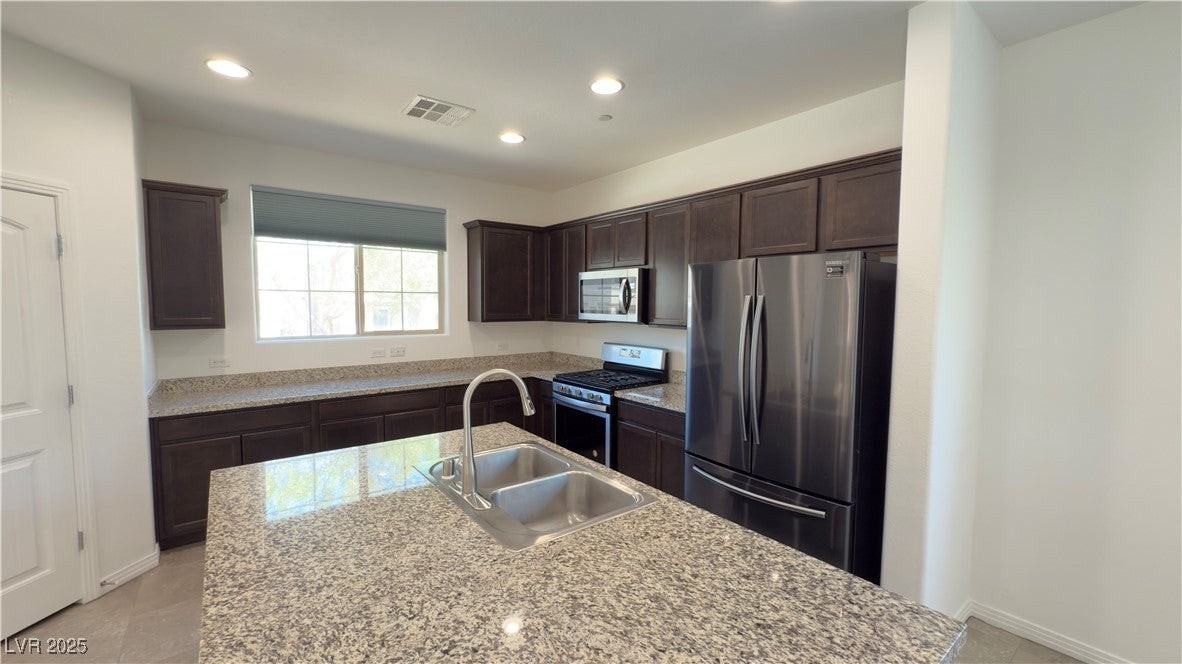 3017 Young Bouvier Ave - Photo 5 of 27