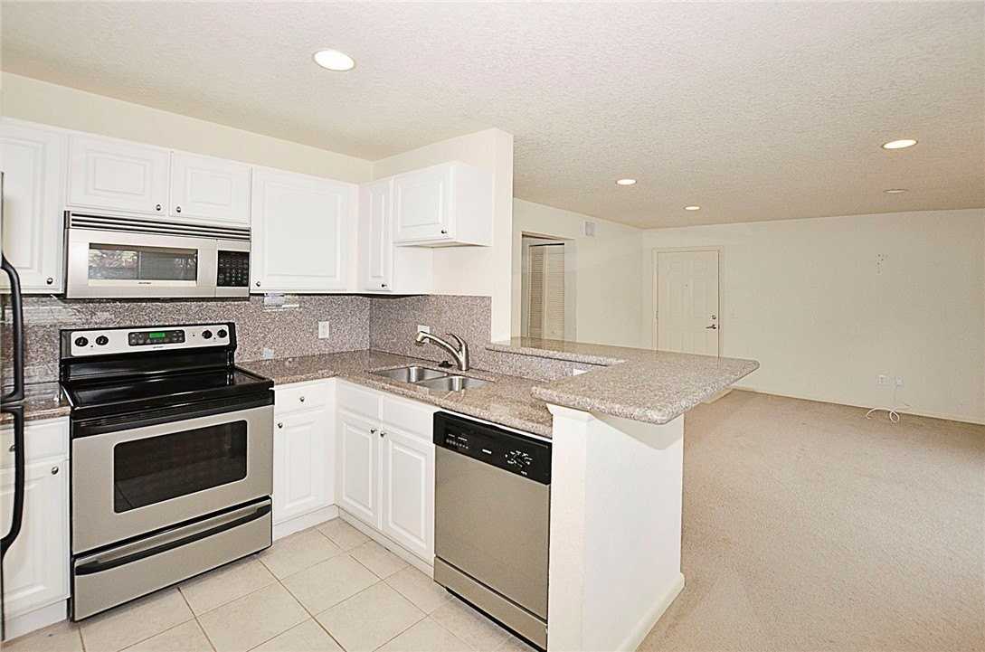 1135 3rd Ave Apt 103 #103 - Photo 7 of 19