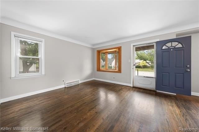 1721 East Lincoln Avenue - Photo 5 of 33