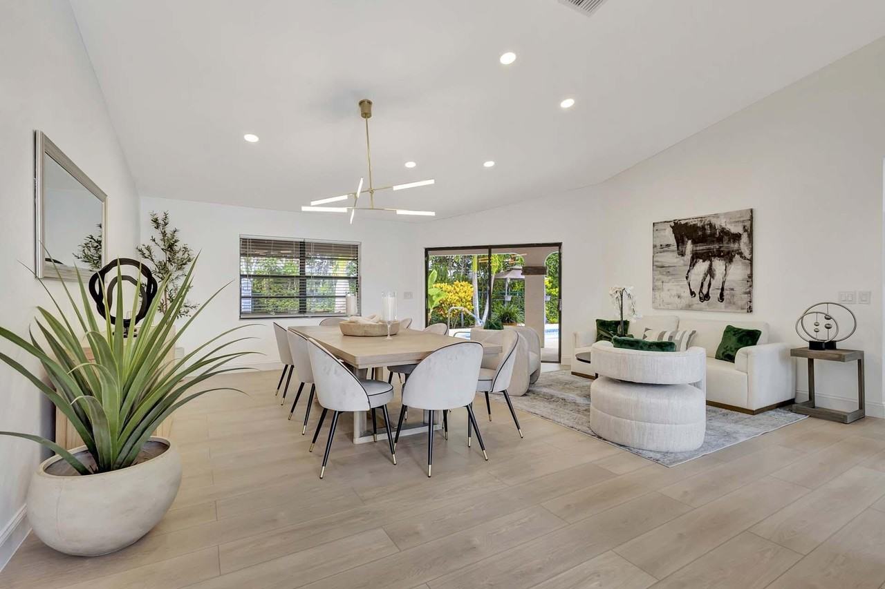 1915 Newhaven Ave - Photo 5 of 50