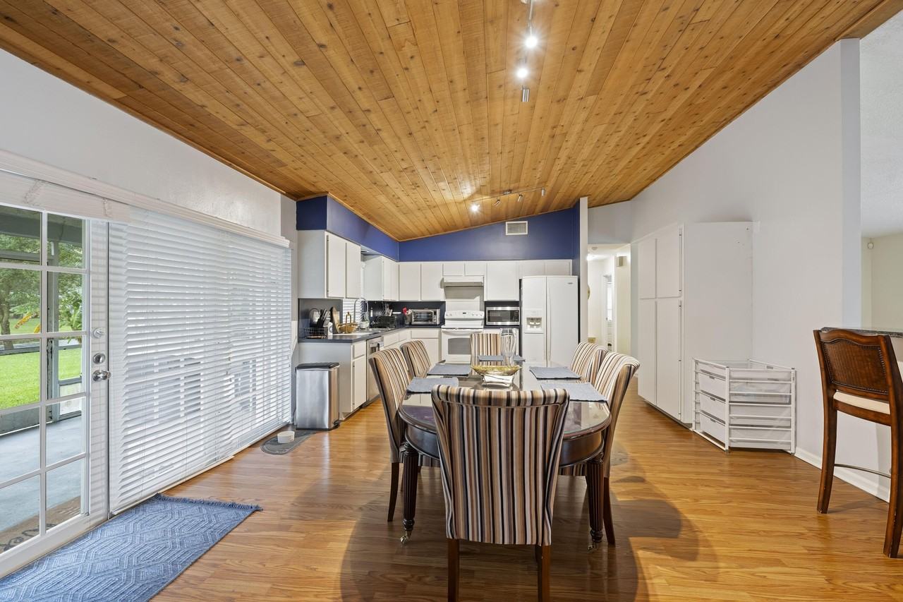 756 Juniper Pl - Photo 5 of 18