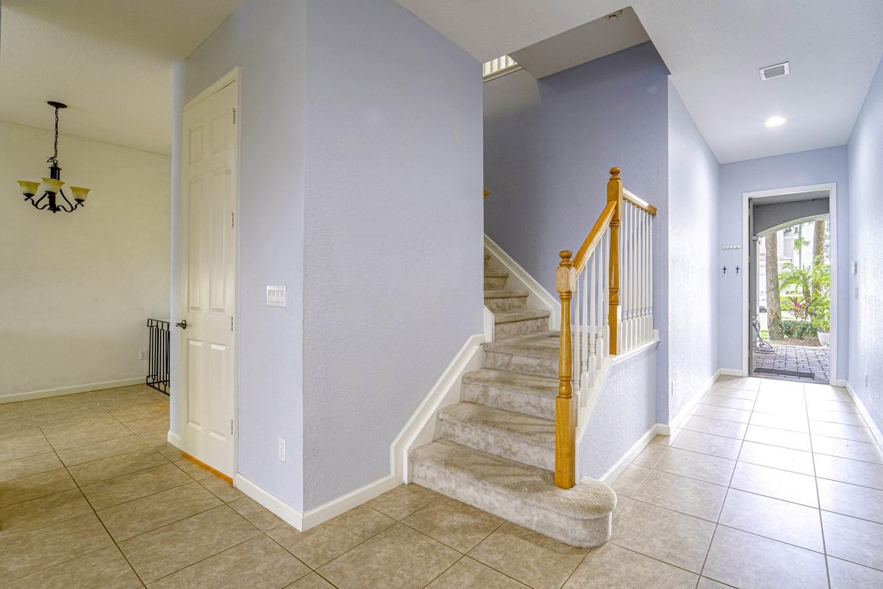 2177 Sw Cape Cod Dr - Photo 7 of 35