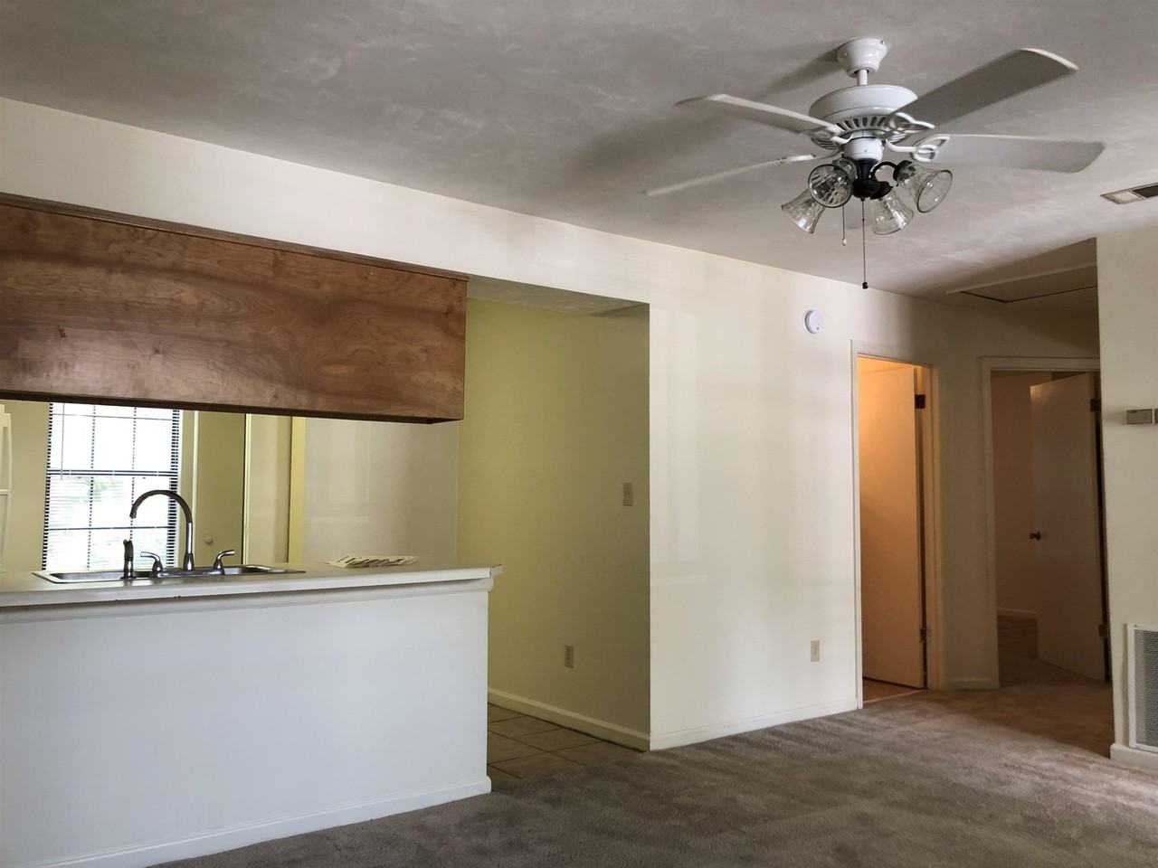 911 Richmond St #EF - Photo 5 of 22