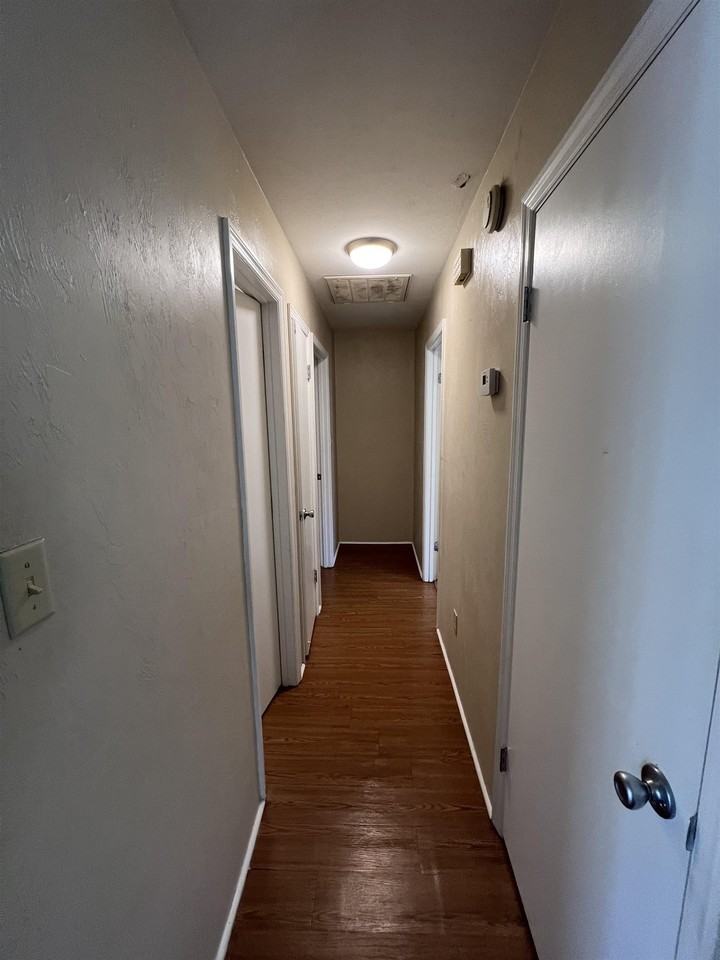 1033 Crossing Brook Way Apt D #D - Photo 4 of 8