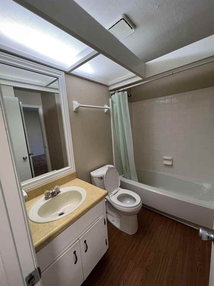 1033 Crossing Brook Way Apt D #D - Photo 5 of 8