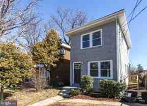 1316 44th Pl Se - Photo 1 of 1
