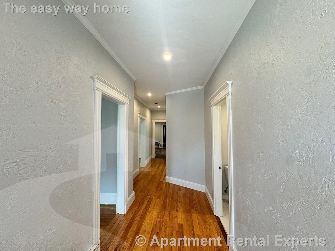 136 Sharon St #1WITHBS - Photo 6 of 19