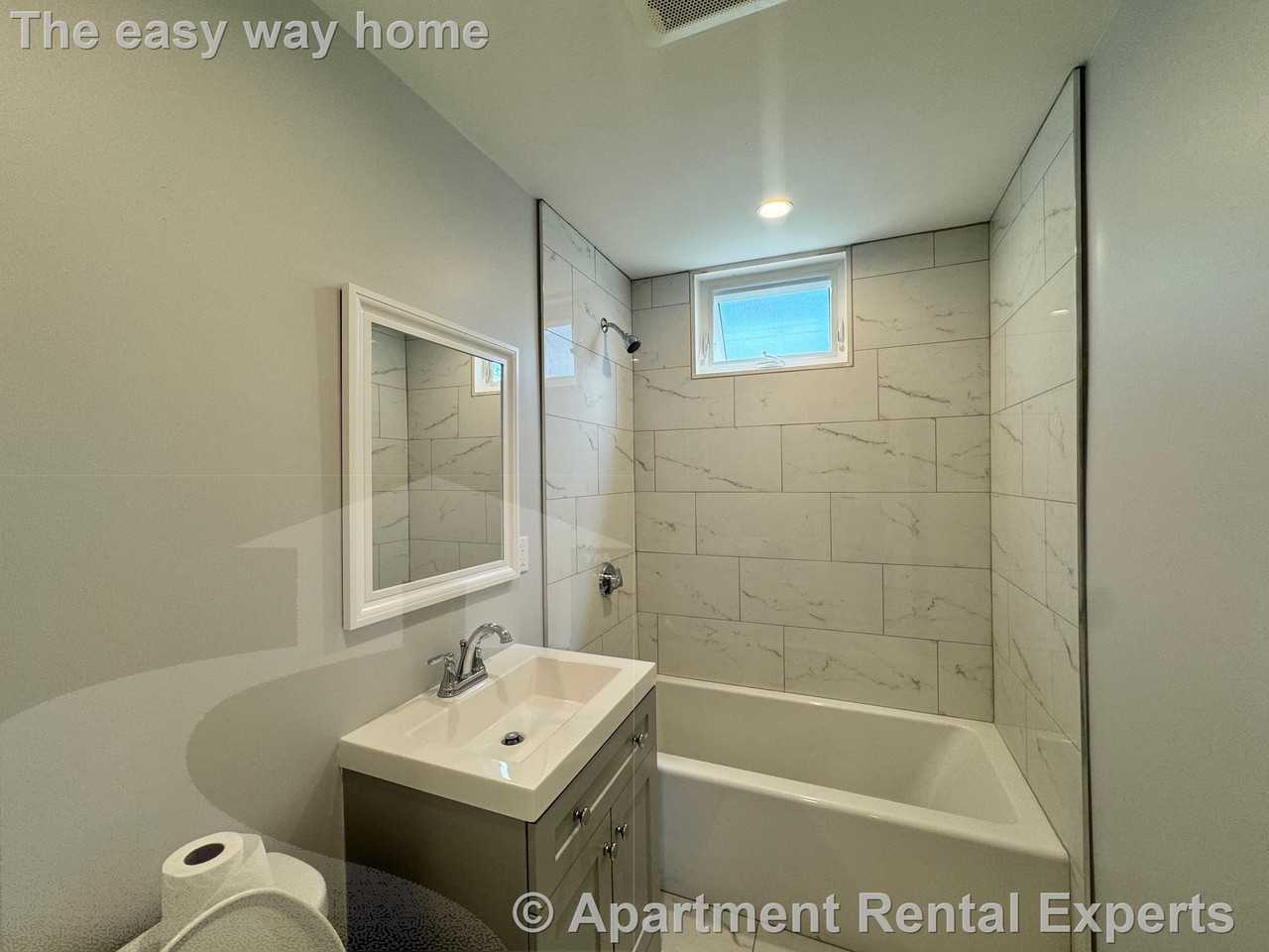 136 Sharon St #1WITHBS - Photo 7 of 19