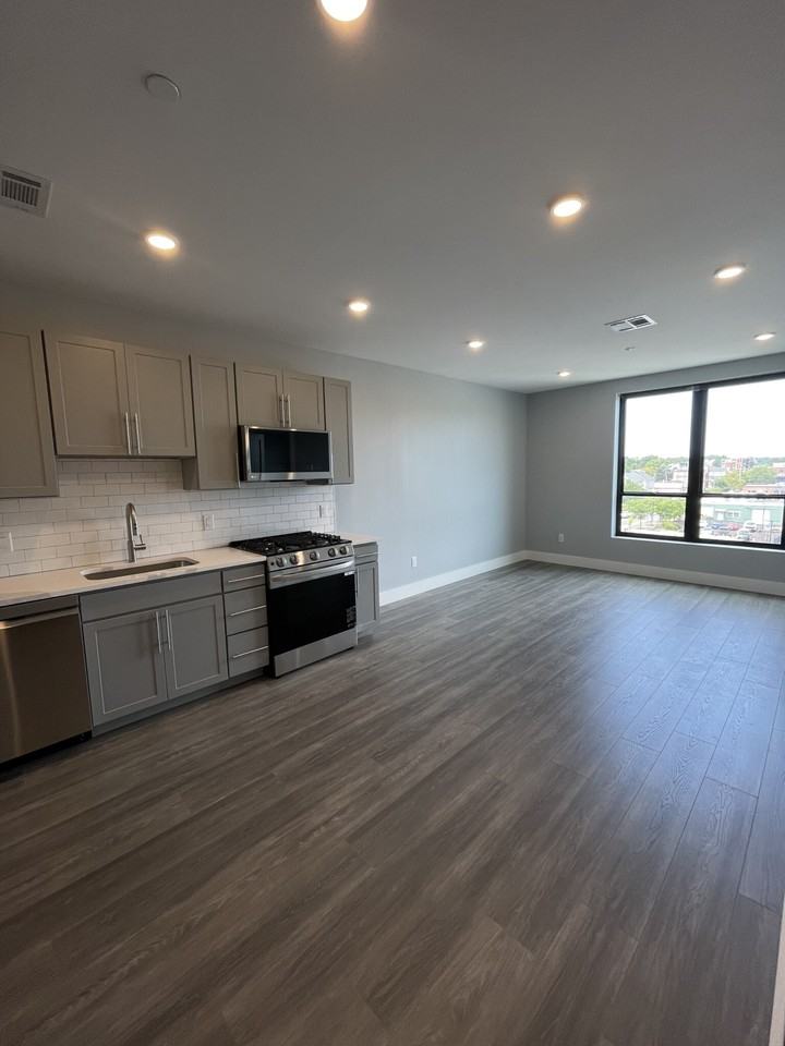 Western Ave. & Telford St #412 - Photo 3 of 22
