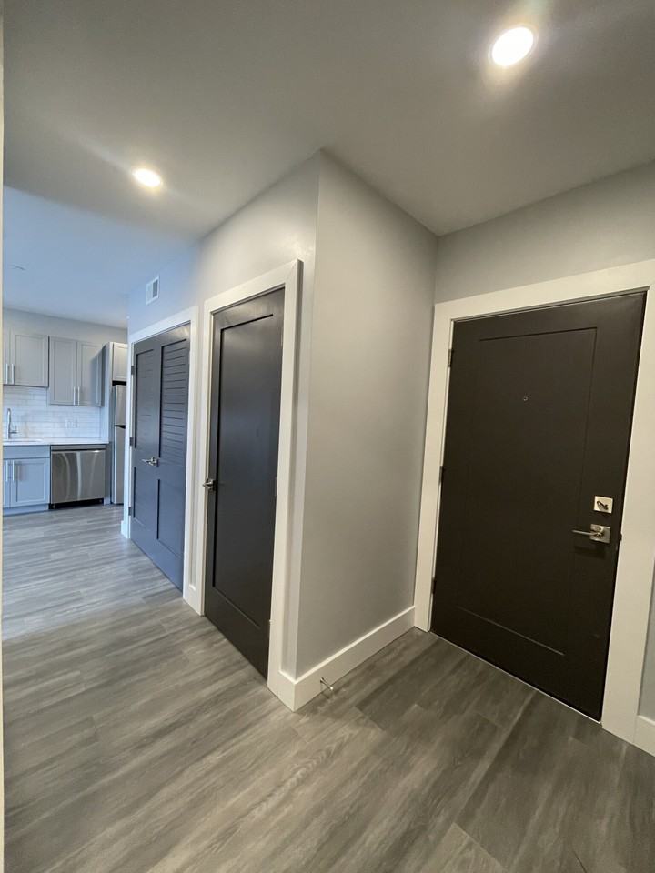 Western Ave. & Telford St #206 - Photo 5 of 25