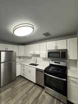 6711 N California Ave #GW - Photo 1 of 1
