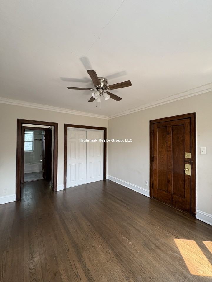 3819 N Greenview Ave #11N - Photo 5 of 11