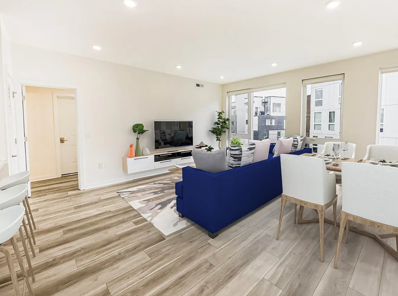 Modern Apartments in Old Kensington - Photo 2 of 19