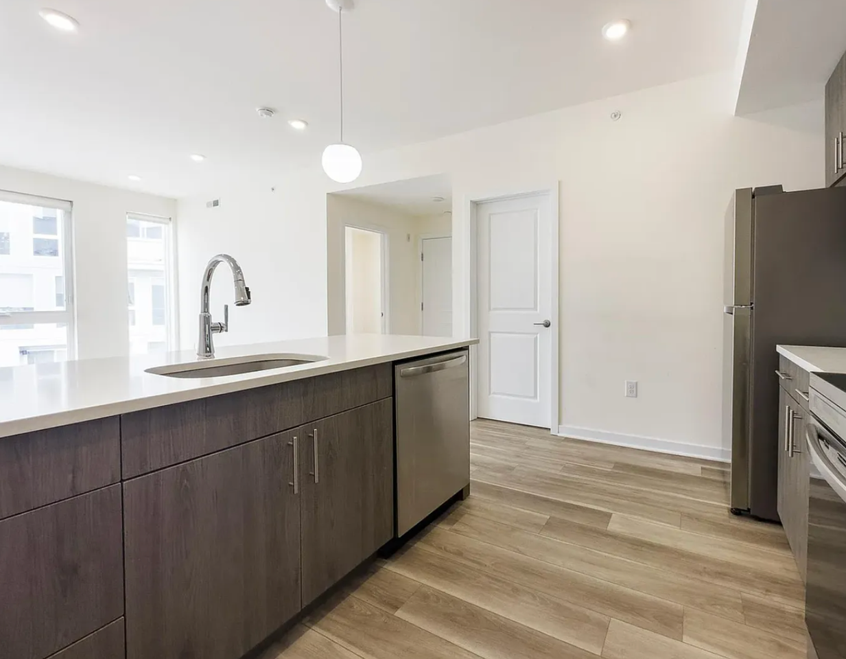 Modern Apartments in Old Kensington - Photo 7 of 19